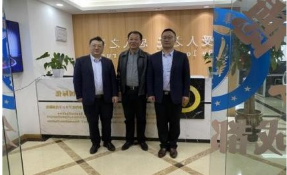 3月26日——4月6日，范军田会长赴西南三省考察调研。(图1)